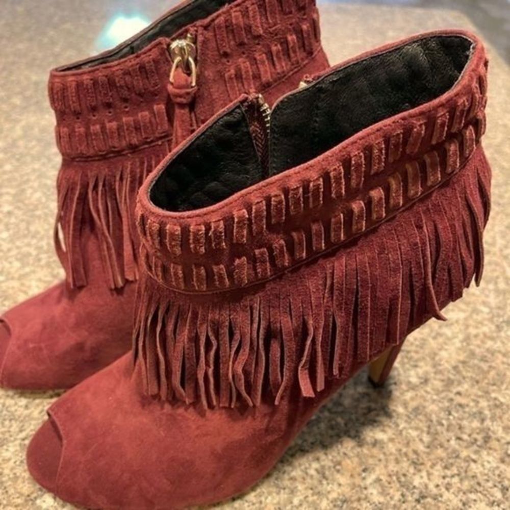 Designer!  Rebecca Minkoff Leather Bootie Heels Size 9